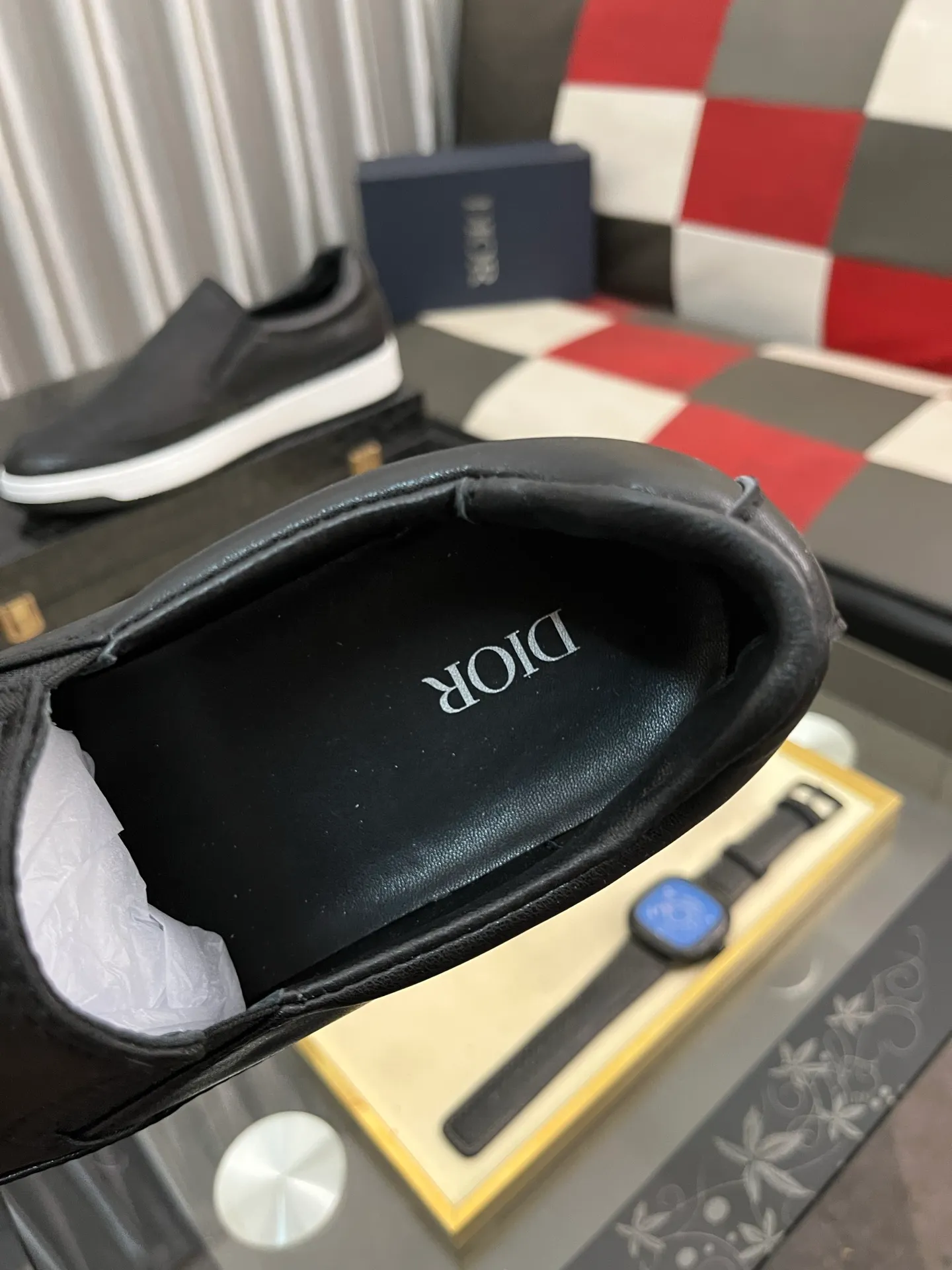 Men's men's shoes 💰420⌚️⌚️Dior unique modern style sneakers. Counter purchasing 🏃casual leather shoes😍😍 original cowhide leather imported from Italy (refuses to discolor and grind feet) soles: original soles specially provided by the original factory, super cool😍 lace up and walk with wind👍 style design ⚠️ super comfortable and wear-resistant original soles. Code number: 38-444️⃣Colors available